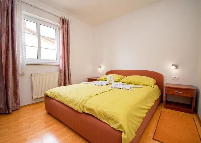 Appartamento With Parking Space - 21300 Porec