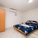 Apartment With Parking Space - 21300 *