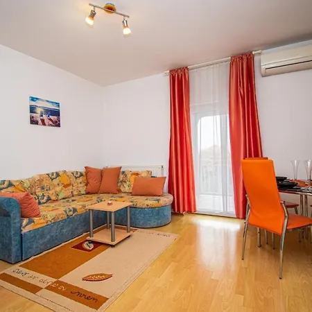 With Parking Space - 21300 Apartman Porec